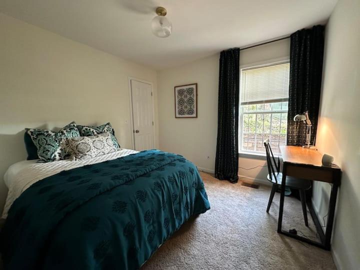 Apartment Vine - Duplex - 3 Mins From Gwcc & Mercedes- Benz Stadium *